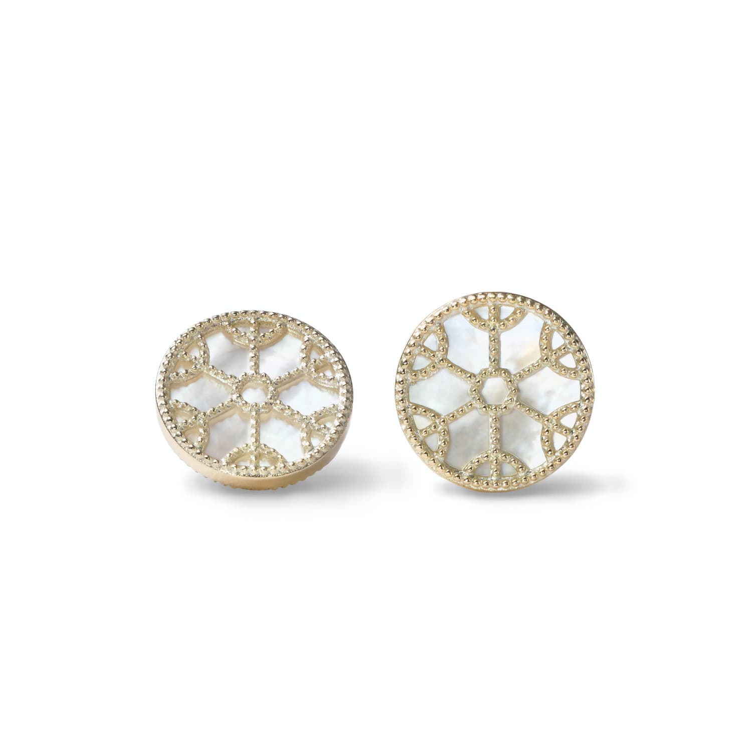 ピアス（白蝶貝/K10YG）44,000円