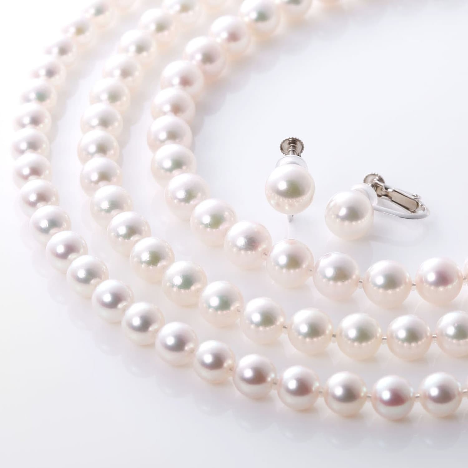 【アコヤ真珠】人生を彩る真珠の秘密をご紹介